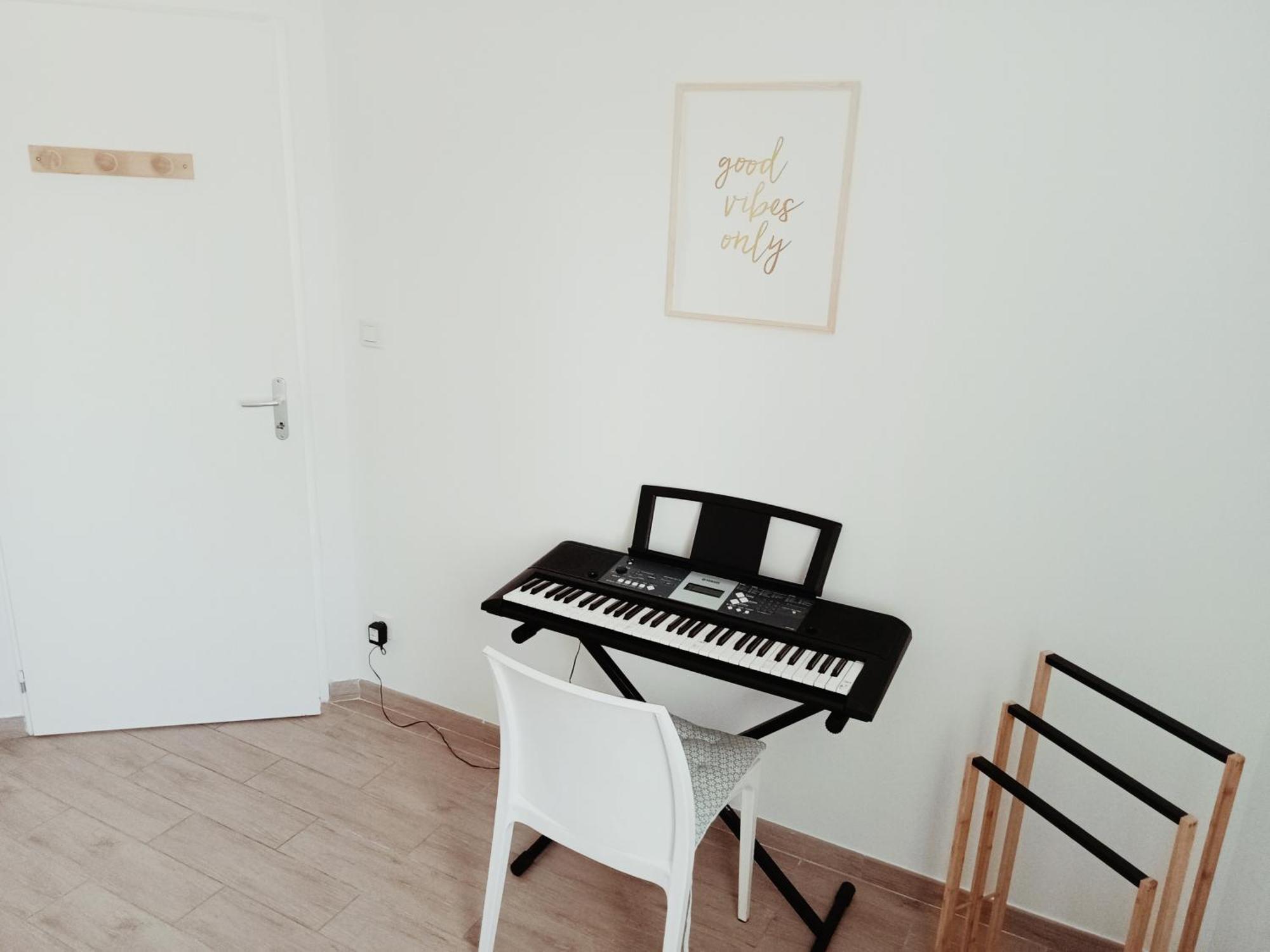 Comme A La Maison Sainte-Helene  Buitenkant foto